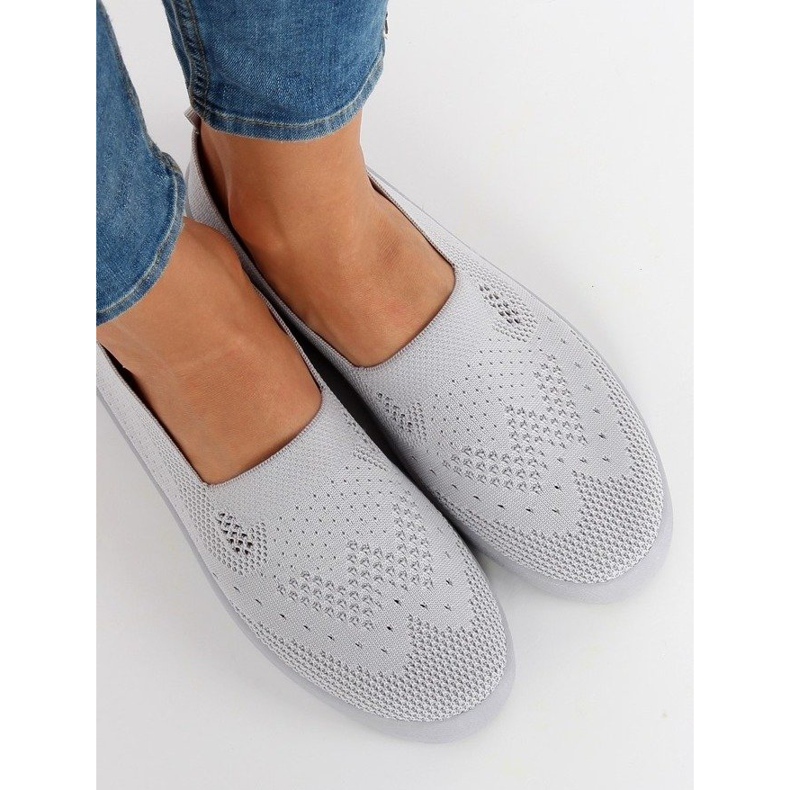 Szürke áttört cipők JX63P Szürke 1