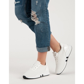 Divatos sportcipő fehér 2