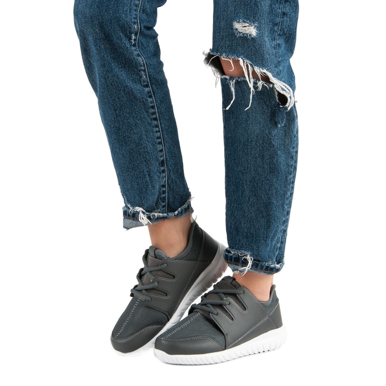 Könnyű sportcipő szürke 1 Könnyű sportcipő szürke 1