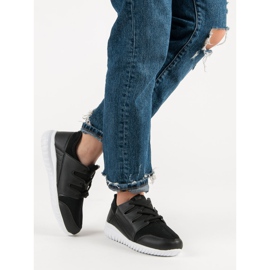 Könnyű sportcipő fekete 2