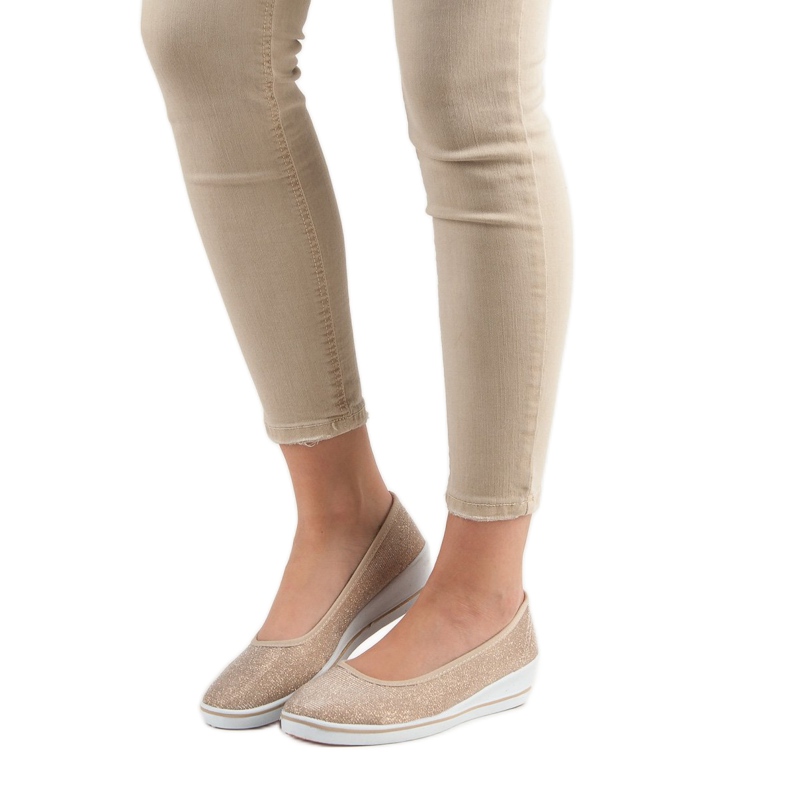 Comer Arany ék cipők aranysárga 1