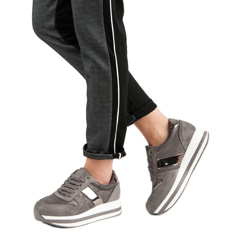 Bestelle Divatos szürke cipők 2