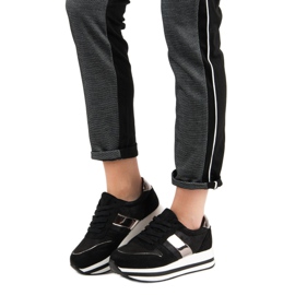 Bestelle Divatos fekete cipők 2