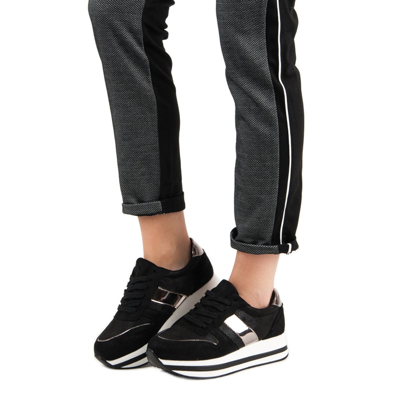 Bestelle Divatos fekete cipők 2