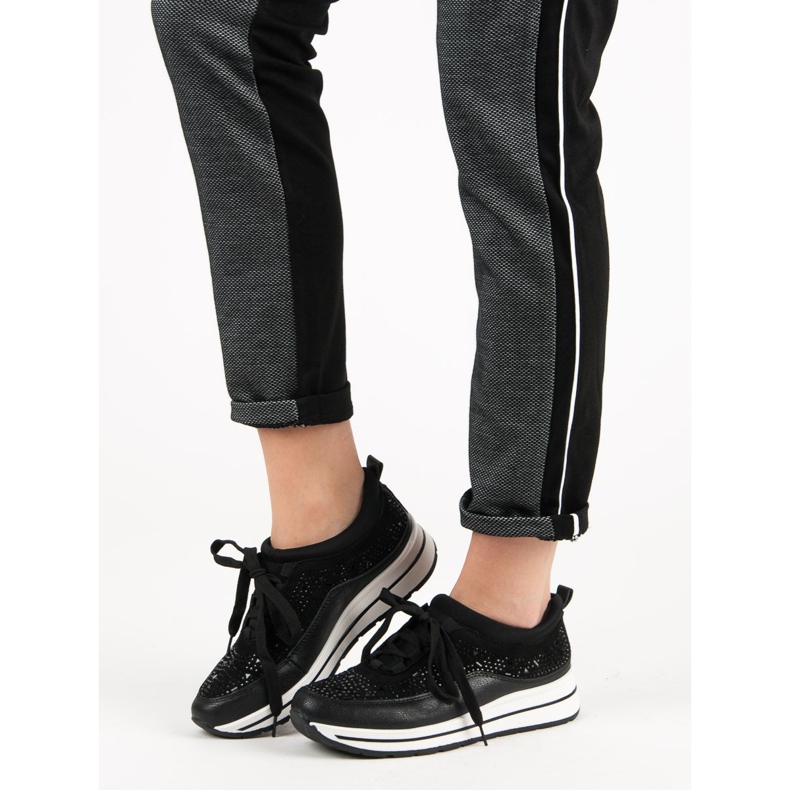 Sportcipő kristályokkal fekete 2