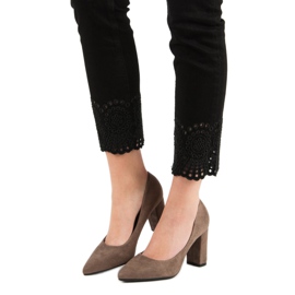 Ch. Creation Velúr szivattyúk egy oszlopon barna 1