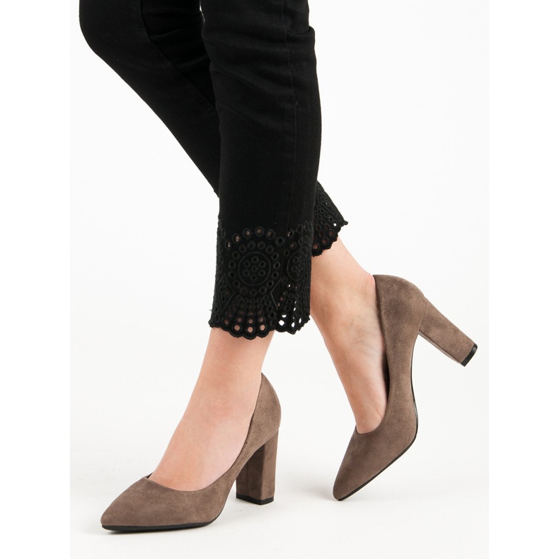 Ch. Creation Velúr szivattyúk egy oszlopon barna 2