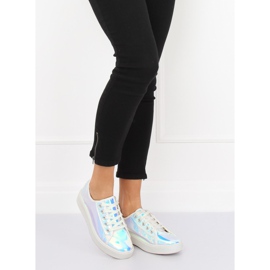 FZ09 Fehér benzines cipők 1