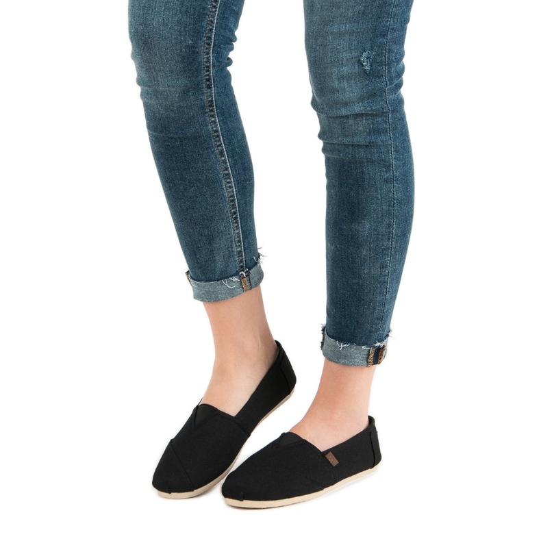 Klasszikus fekete sliponok 1