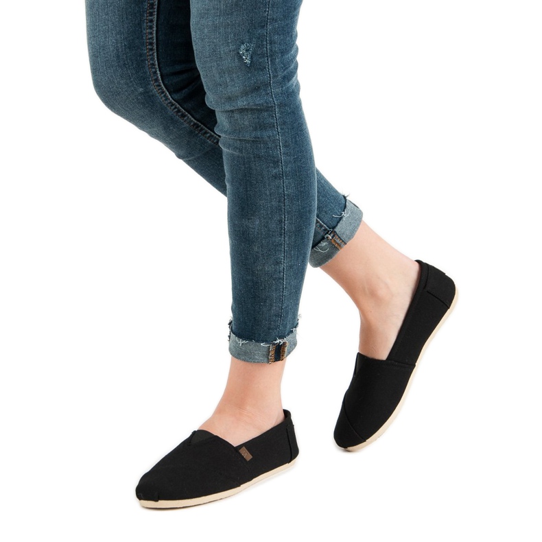 Klasszikus fekete sliponok 2