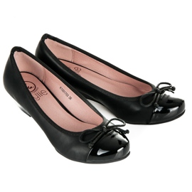 Kylie Ék szivattyúk fekete 1