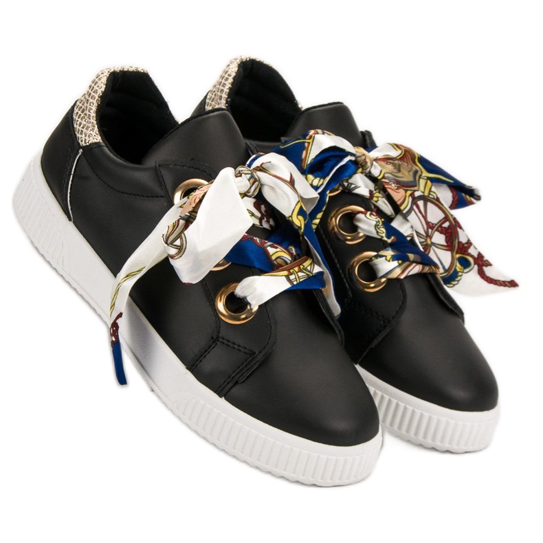 Szalaggal átkötött sportcipő fekete 2