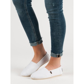 Klasszikus fehér sliponok 1