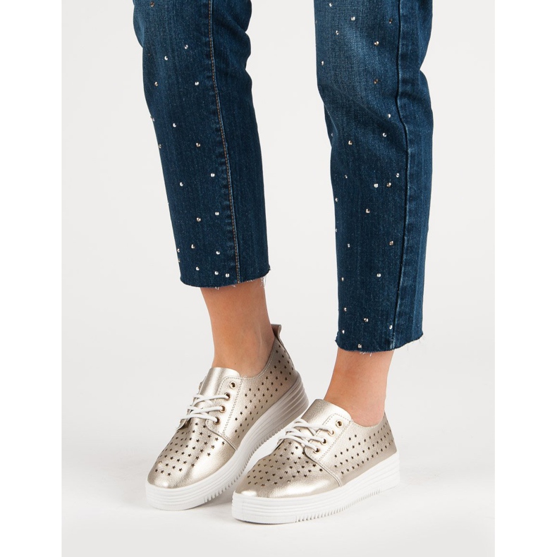 Arany áttört cipők aranysárga 1 Arany áttört cipők aranysárga 1