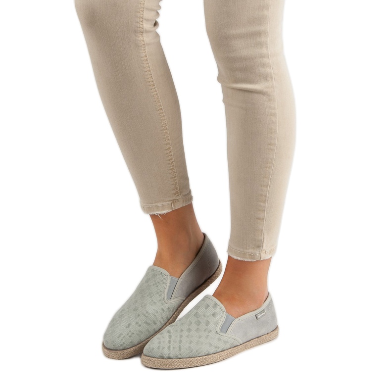 MCKEYLOR szürke Slipons 1