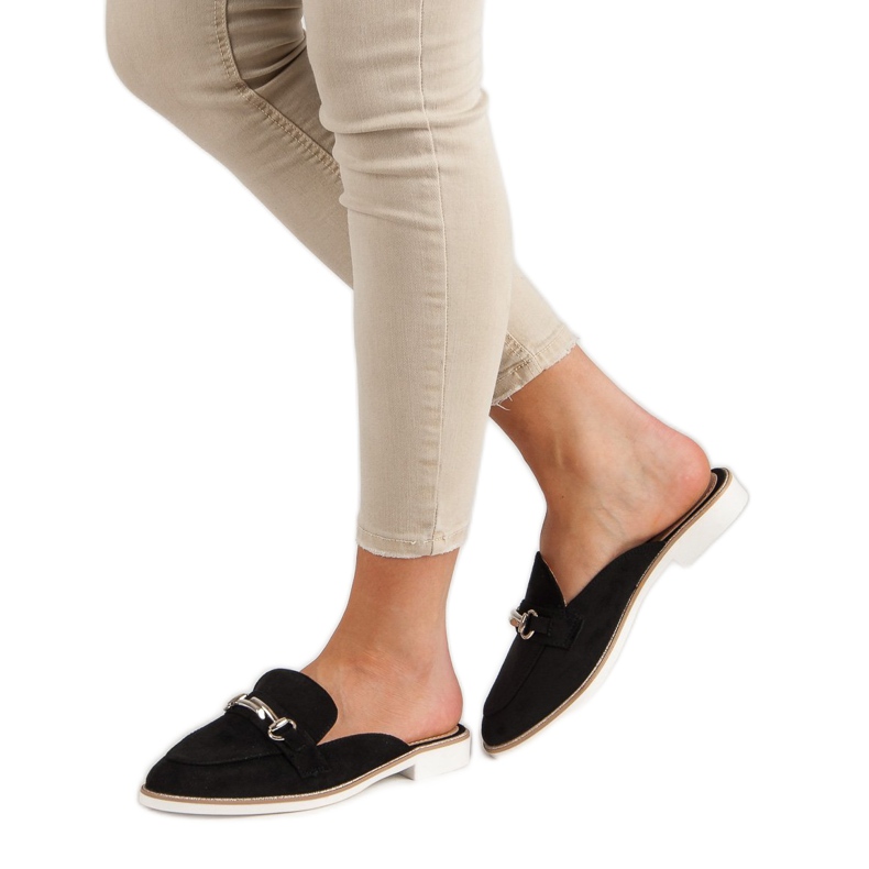 Elegáns női papucs fekete 2