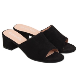 Fekete magassarkú QL-89 Fekete 2