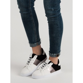 Kényelmes sportcipő fehér fekete 1