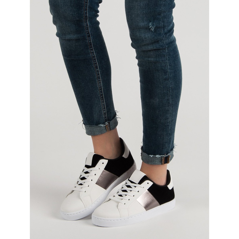 Kényelmes sportcipő fehér fekete 1