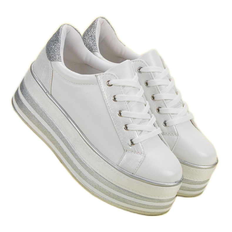 Weide Cipők a platformon fehér 2 Weide Cipők a platformon fehér 2