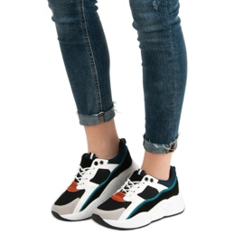 Színes cipők sokszínű 2 Színes cipők sokszínű 2