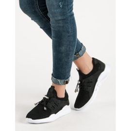 Áttört sportcipő fekete 2