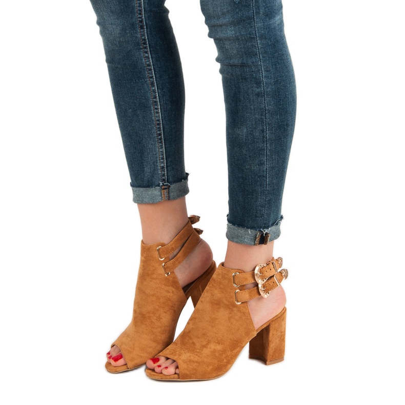 Erynn Elegáns épített szandál barna 1