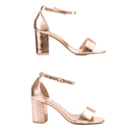 Laura Mode Divatos rózsa arany szandál sárga rózsaszín 1