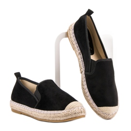 Fama Fekete Slipons 2