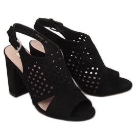 Fekete áttört szandál WED557 Negro 2