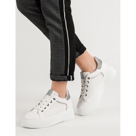 Sportcipő csillogással fehér 2