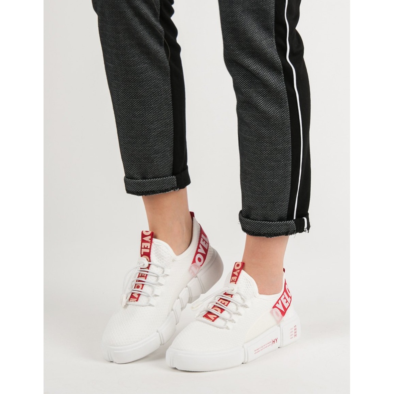 Sportcipő mandzsettával fehér 2