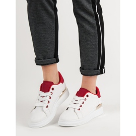 Fehér cipők 2 Fehér cipők 2