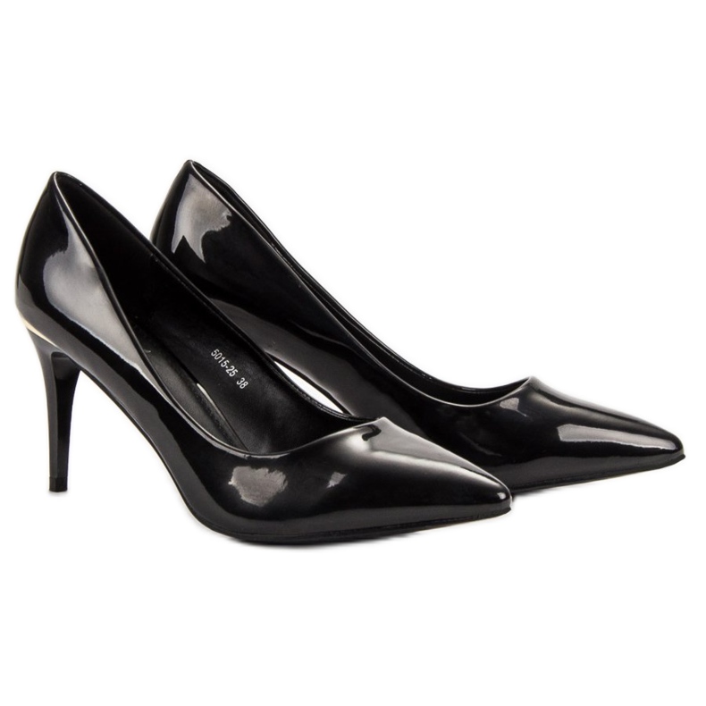 Small Swan Fekete lakkozott csapok 1 Small Swan Fekete lakkozott csapok 1