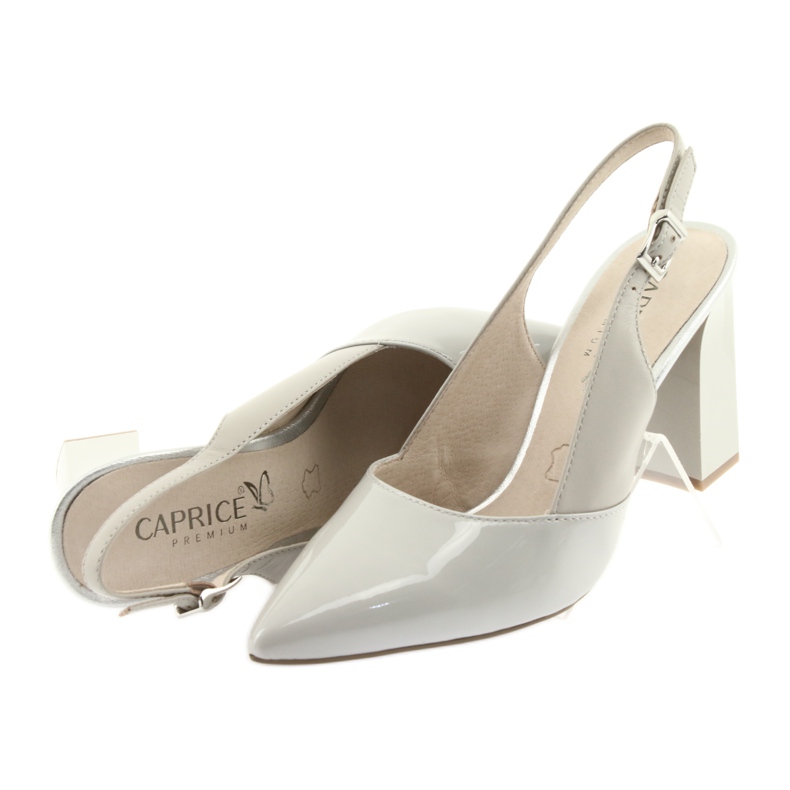 Szürke női szandál a Caprice 29604 poszton 5