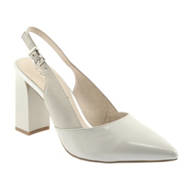 Szürke női szandál a Caprice 29604 poszton 1