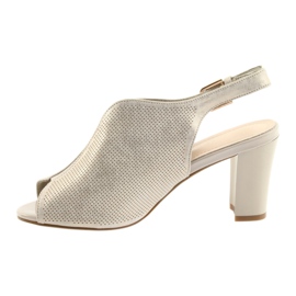 Szandálok Sergio Leone 812 posztján bézs aranysárga 2