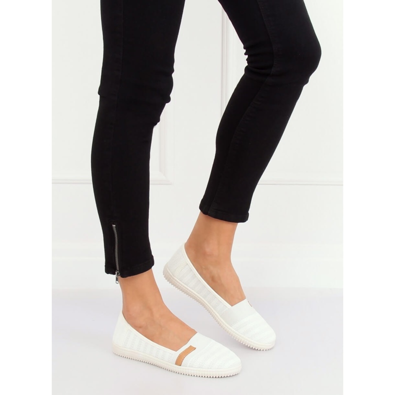 Fehér női balerinák XJ-2959 Fehér 2