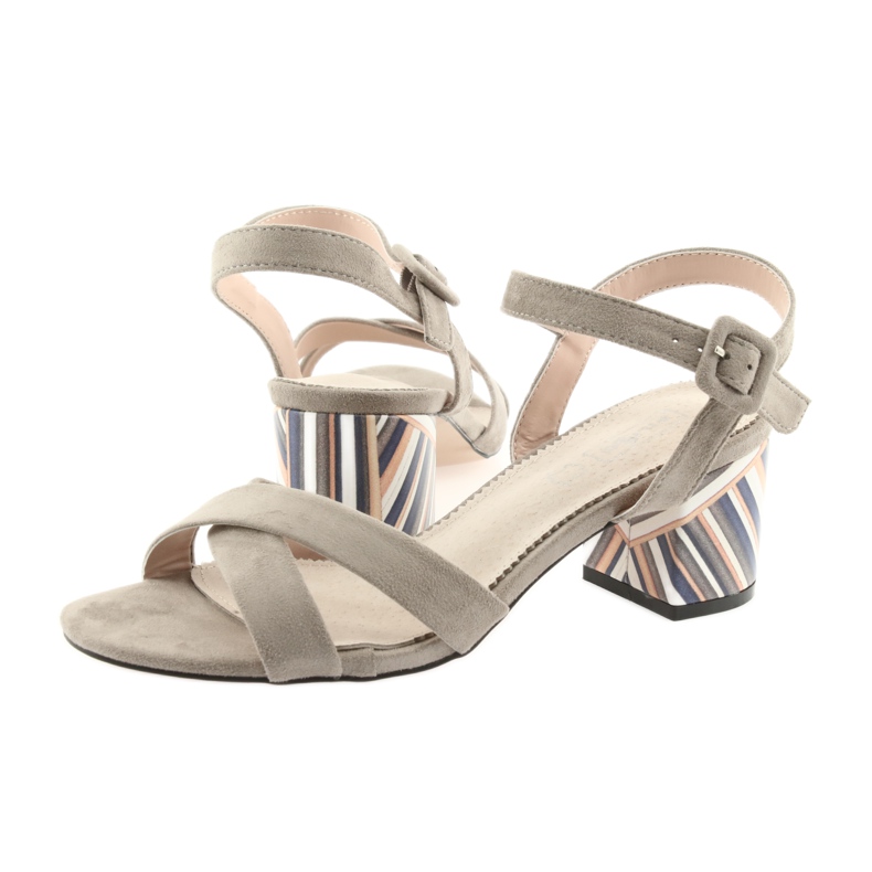 Dekoratív szandál sarok Filippo 818 bézs 4