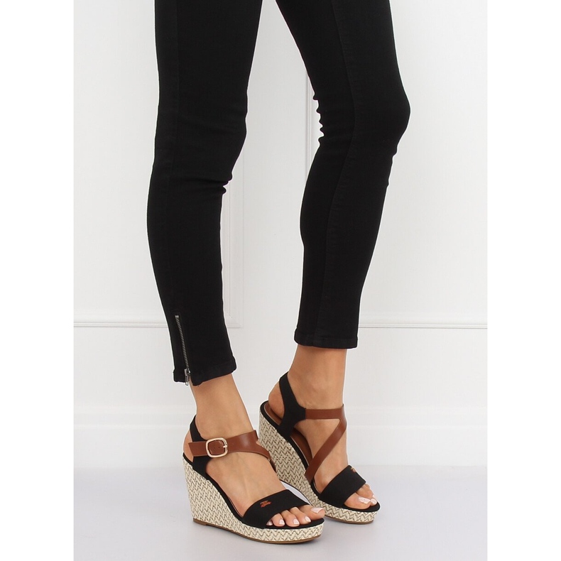 Fekete BL-360 Fekete ék szandál 2