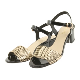 Espinto Fekete / arany szandál sárga 3