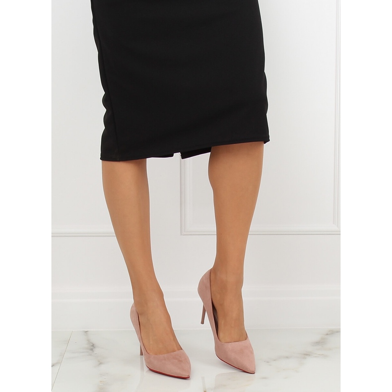 Szivattyúk egy rózsaszínű E22369 rózsaszín csapon 1