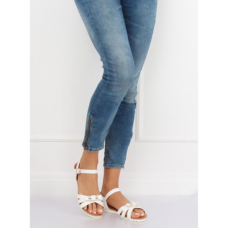 Fehér női szandál G210 Fehér 2 Fehér női szandál G210 Fehér 2