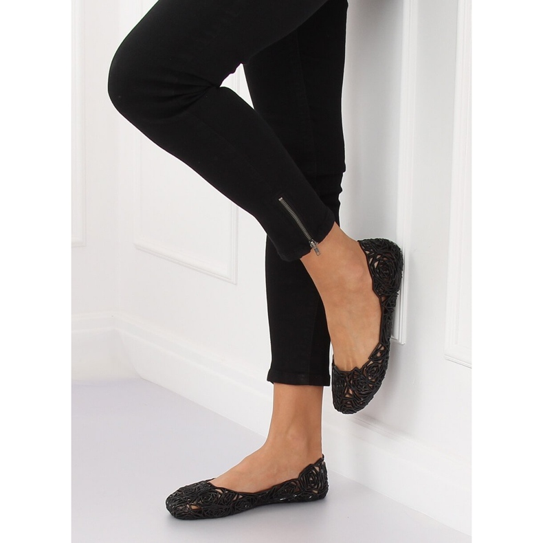 Fekete gumi balerinák QX-02 Fekete 2