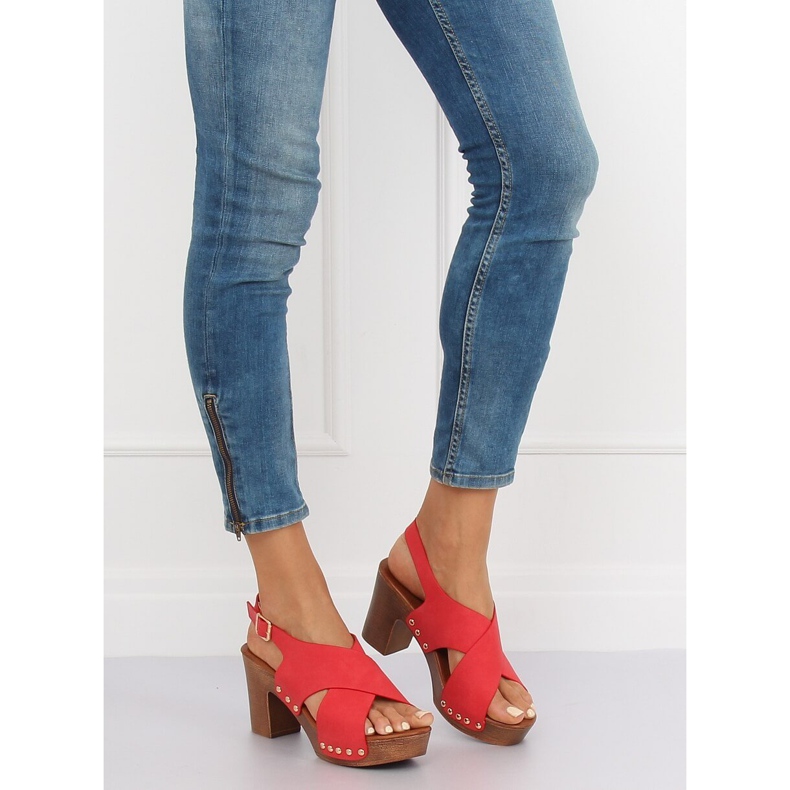 Szandál ala piros dugó D-131 Red 1