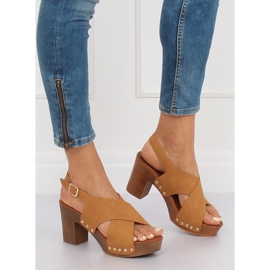 Szandál ala Camel clogs D-131 Camel barna 2