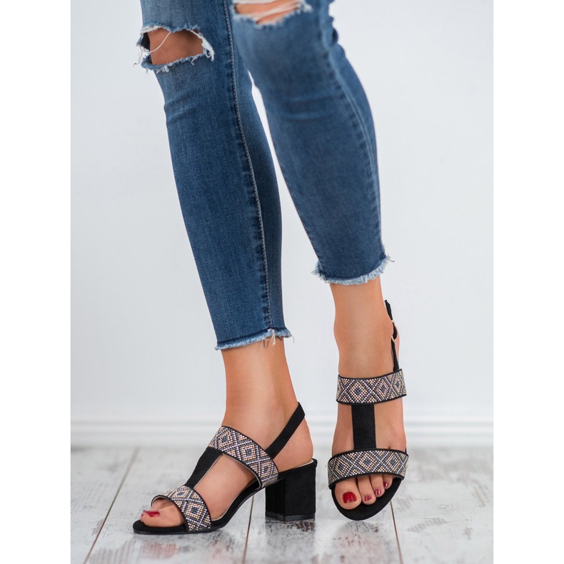 Goodin Magas sarkú szandál fekete 2