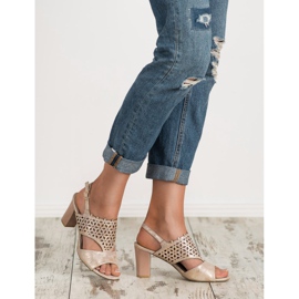 Goodin Áttört szandál rózsaszín 2