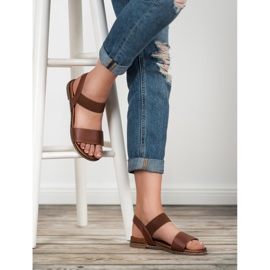 Mannika Barna szandál 2