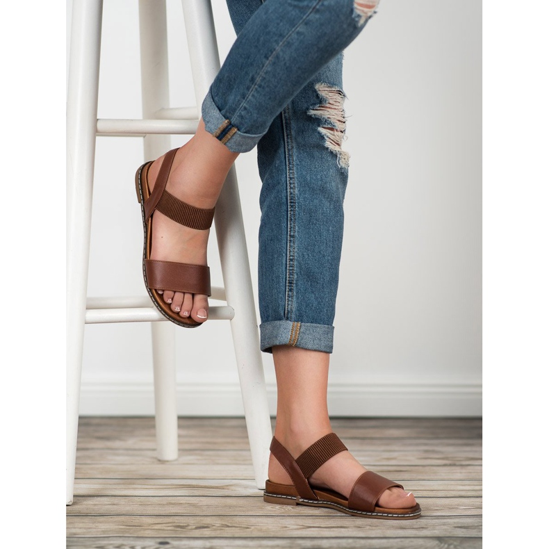 Mannika Barna szandál 2